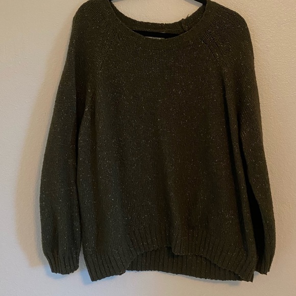 Old Navy | Olive Green Women's Crewneck Sweater - Picture 4 of 7